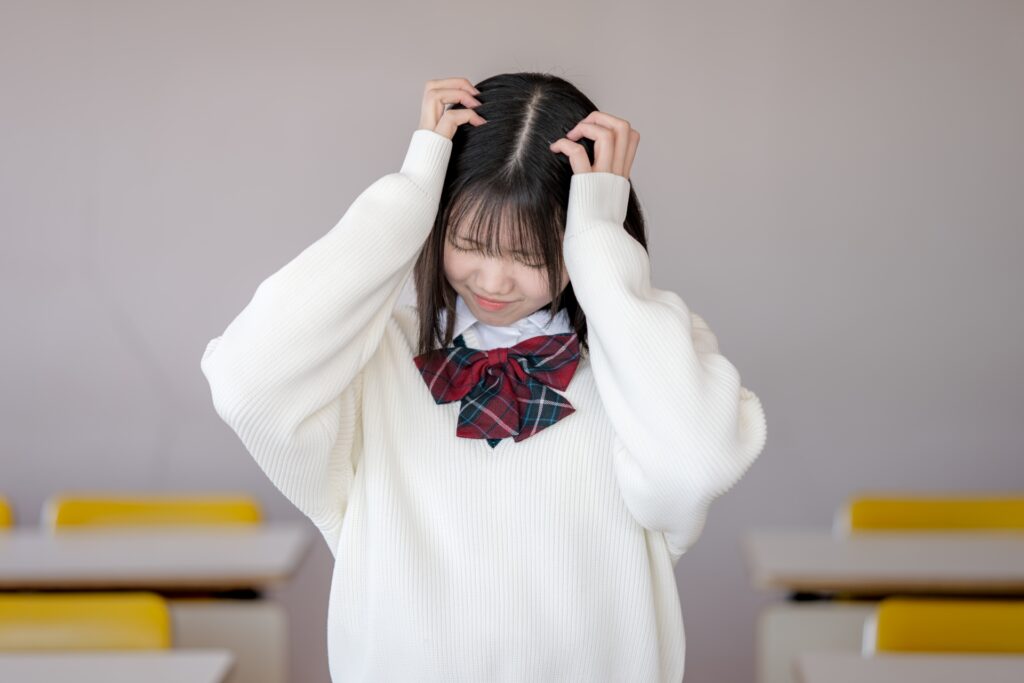 異性を気にしてしまう女性